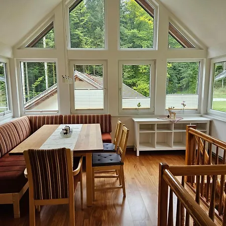 Hüttenbauer * Dorf (Salzburg)