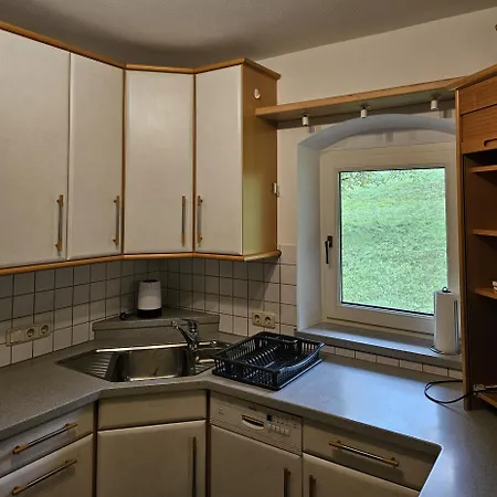 Hüttenbauer * Dorf (Salzburg)